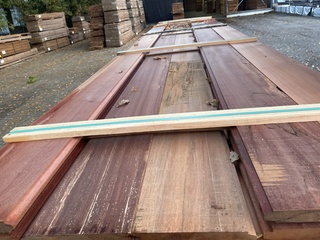 Ca. 28x Massaranduba damwand-/ paardenboxprofiel, 28x195mm, lengte 500